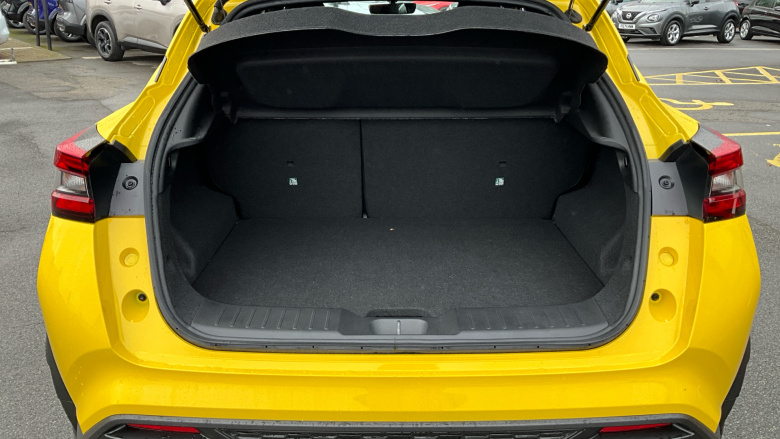 Nissan Juke 1.0 DiG-T Tekna 5dr DCT Petrol Hatchback